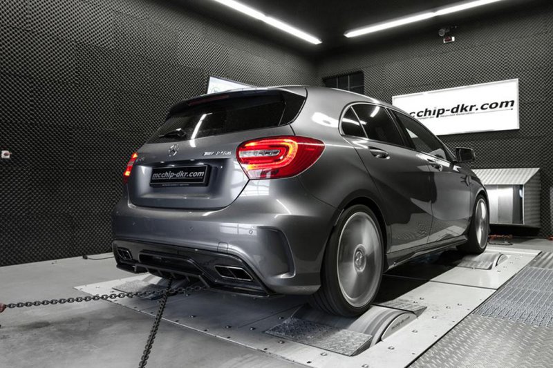 Mcchip DKR добавил мощности Mercedes-Benz A45 AMG