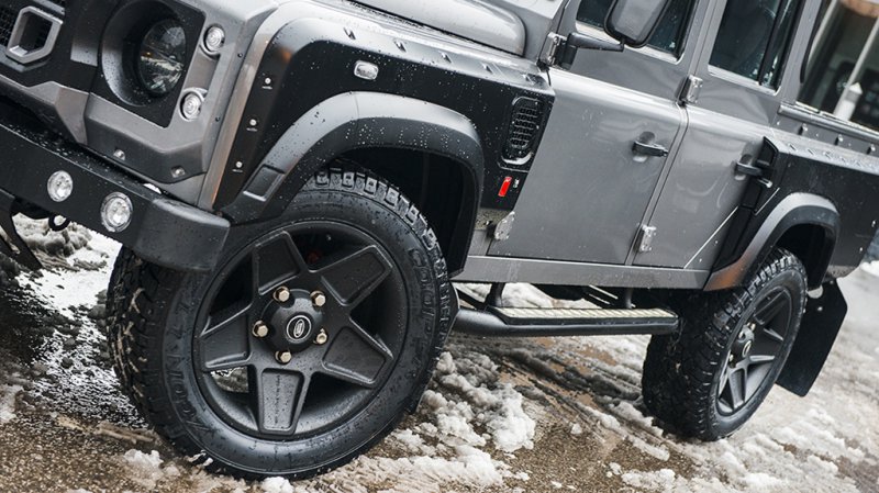 Land Rover Defender Double Cab Pickup от A. Kahn Design