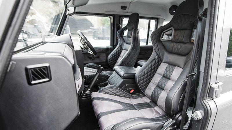 Land Rover Defender Double Cab Pickup от A. Kahn Design