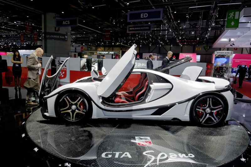 Spania GTA представила в Женеве модель Spano из графена