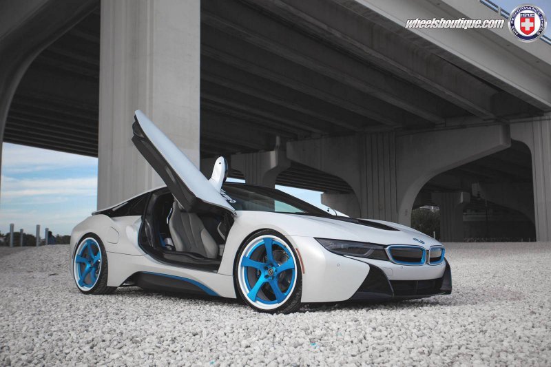 BMW i8 на дисках от HRE Wheels