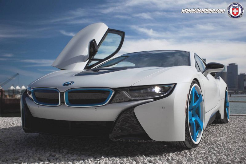 BMW i8 на дисках от HRE Wheels