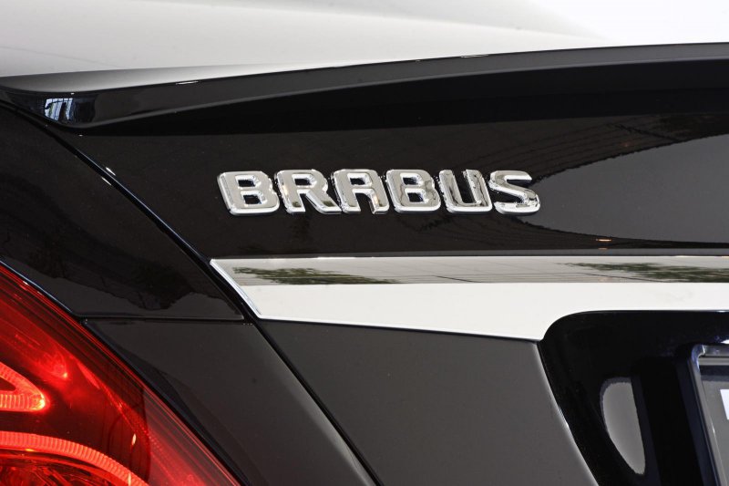 Гибридный Mercedes-Benz S500 (B50) от Brabus