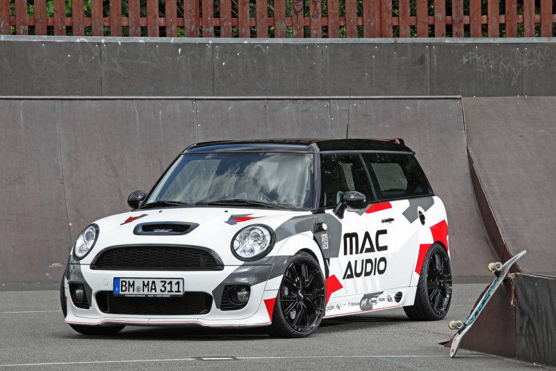 MINI Clubman S в исполнении Mac Audio