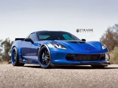 Уникальный Chevrolet Corvette C7 Z06 на дисках Strasse Wheels