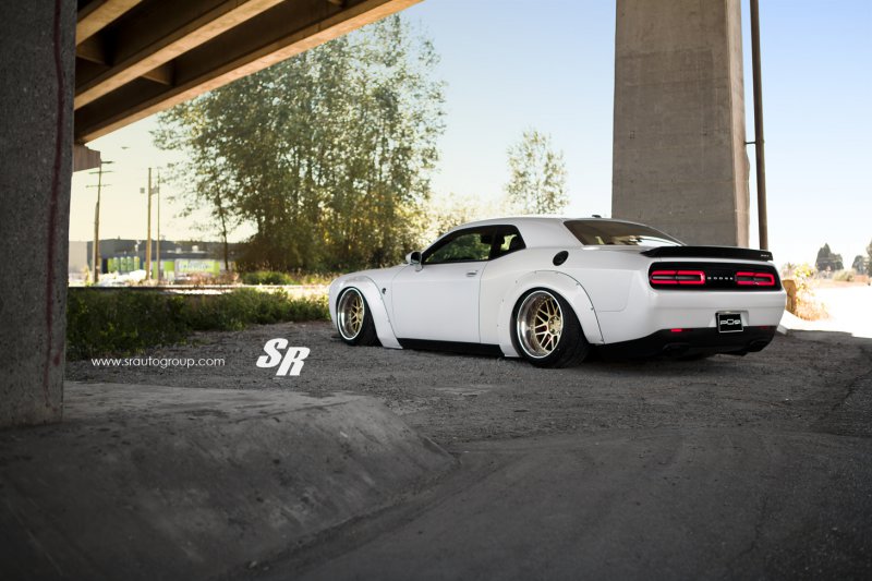 Dodge Challenger Hellcat от SR Auto Group