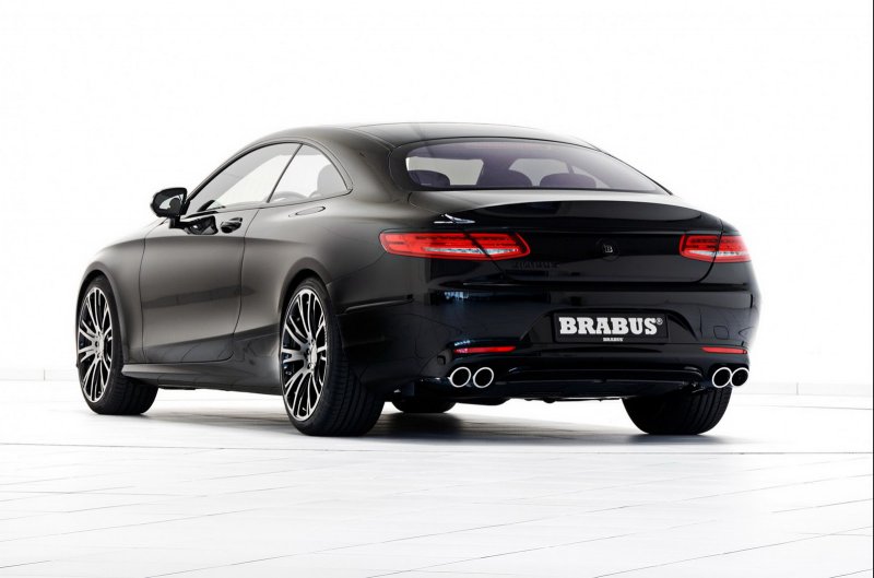 Черный матовый Mercedes S500 Coupe 4MATIC от Brabus