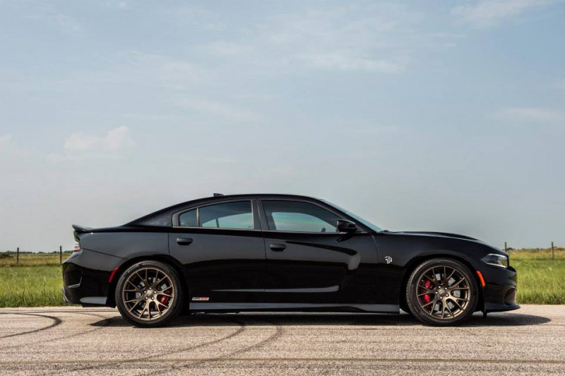 805-сильный Dodge Charger SRT Hellcat HPE800 от Hennessey Performance