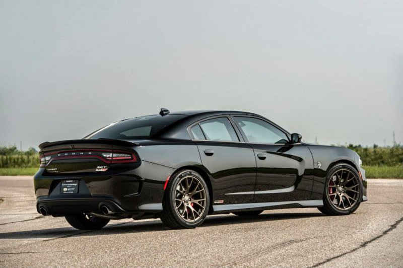 805-сильный Dodge Charger SRT Hellcat HPE800 от Hennessey Performance