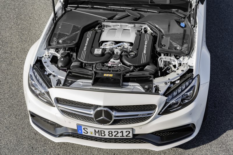 Mercedes-Benz рассекретил «заряженное» купе AMG C 63