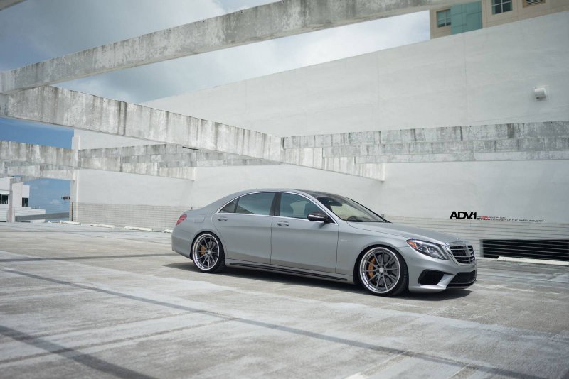 Mercedes-Benz S63 AMG в исполнении Renntech и ADV.1