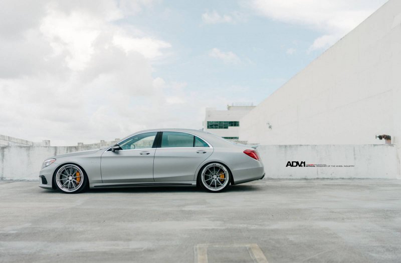 Mercedes-Benz S63 AMG в исполнении Renntech и ADV.1