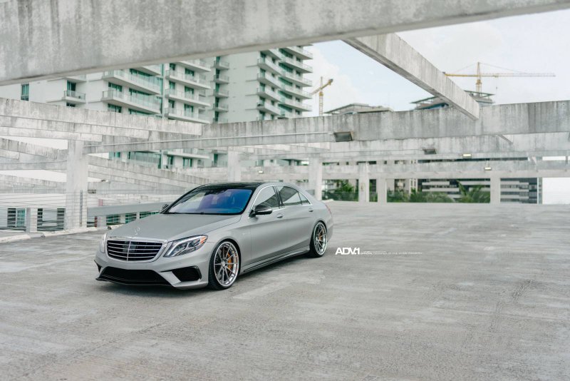 Mercedes-Benz S63 AMG в исполнении Renntech и ADV.1