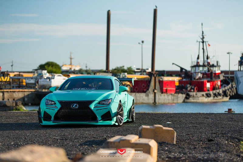 Lexus RC F в обвесах от Rocket Bunny