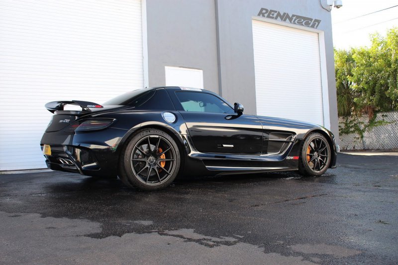 Mercedes-Benz SLS AMG Black Series от RENNtech