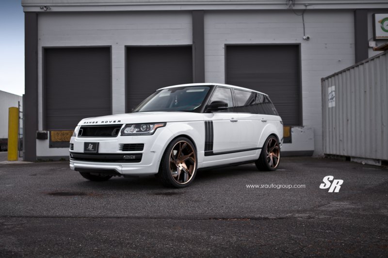 Range Rover в тюнинге от Khan Design