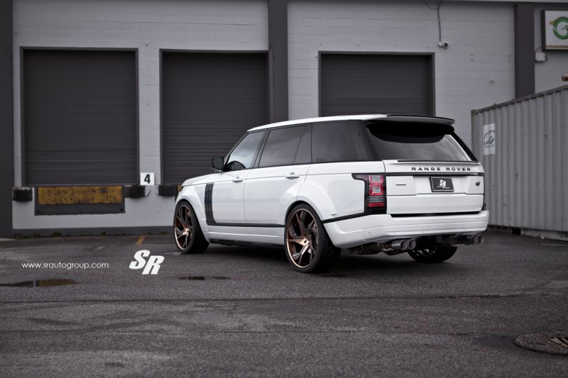 Range Rover в тюнинге от Khan Design