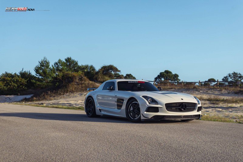 Mercedes SLS AMG Black Series от RENNtech