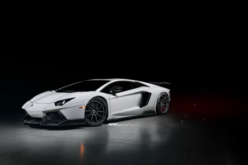 Классический тюнинг Lamborghini Aventador от 1016 Industries