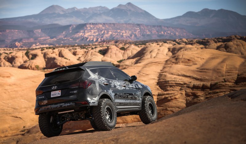 Hyundai показал концепт Rockstar Energy Santa Fe Sport