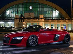 Audi R8 Spyder в обвесе от Liberty Walk