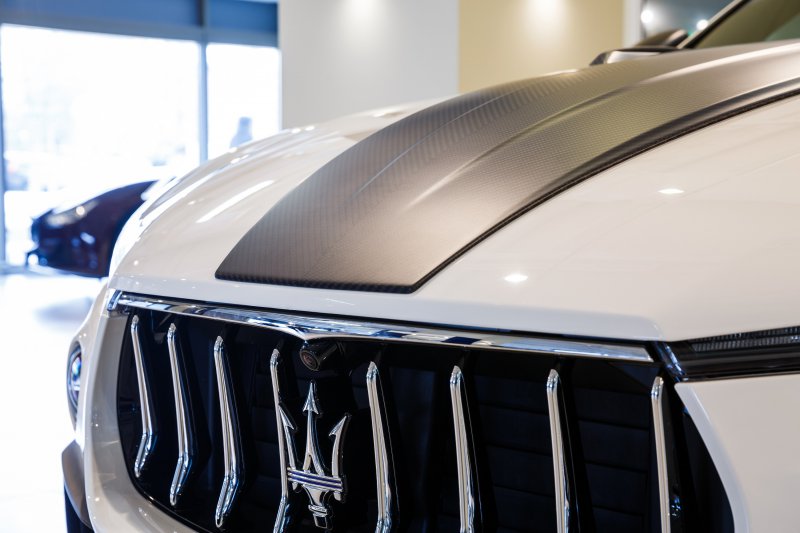 Карбоновый комплект Maserati Levante Shtorm от LARTE Design
