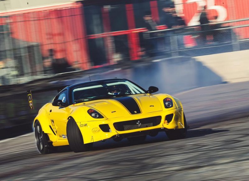 800-сильный Ferrari 599 для Formula Drift