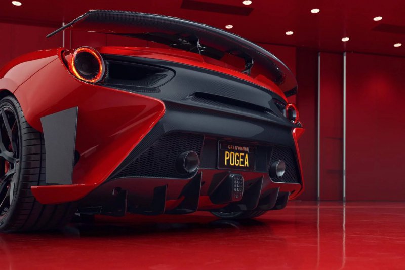 820-сильная Ferrari 488 GTB в исполнении Pogea Racing