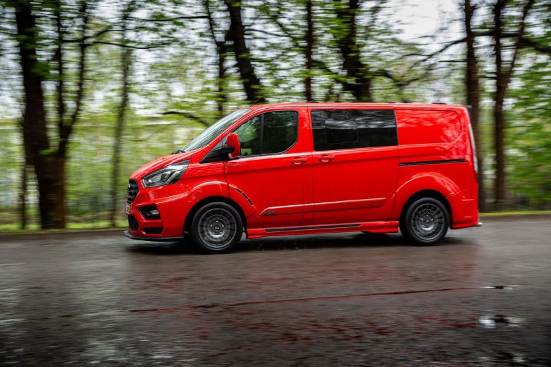 MS-RT представили свою версию Ford Transit Custom