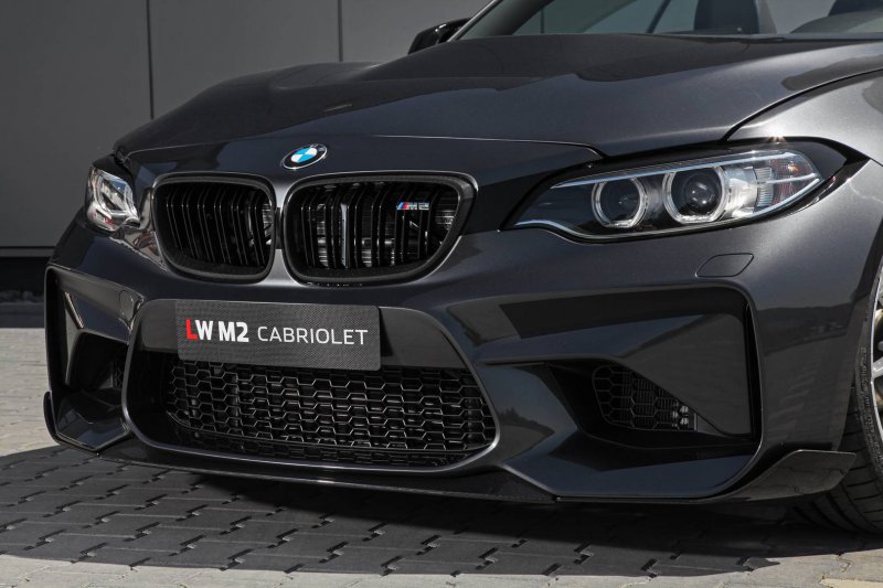 Кабриолет BMW M2 в версии мастеров Lightweight