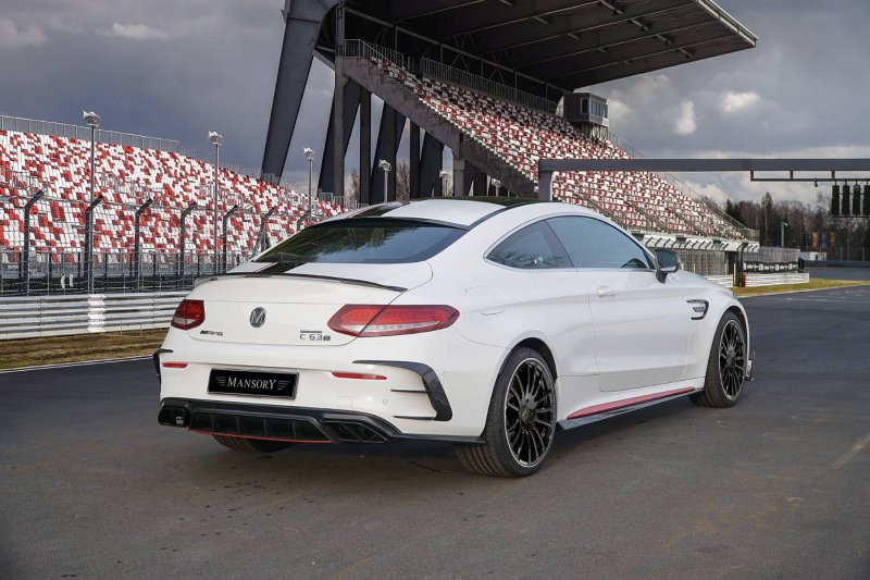 650-сильный Mercedes-AMG C63 в исполнении Mansory