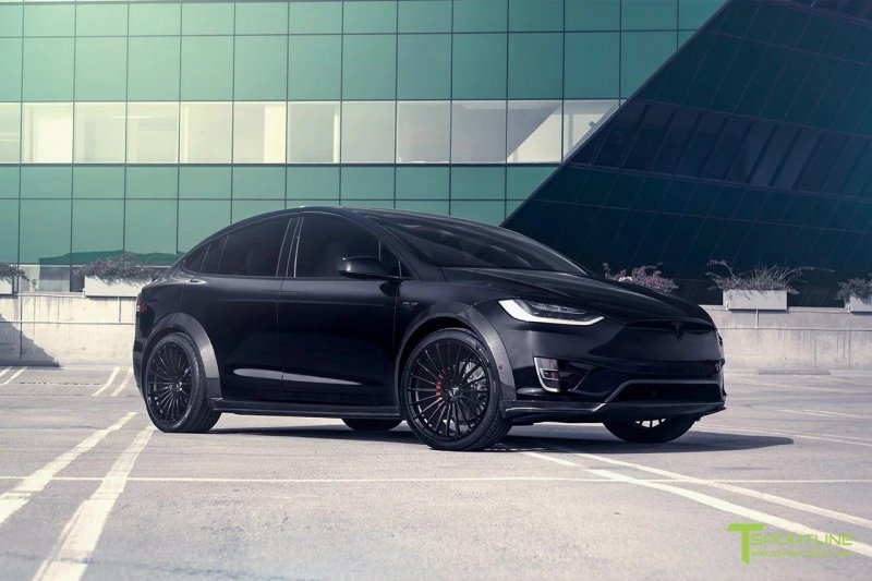 Tesla Model X в агрессивном дизайне от T Sportline