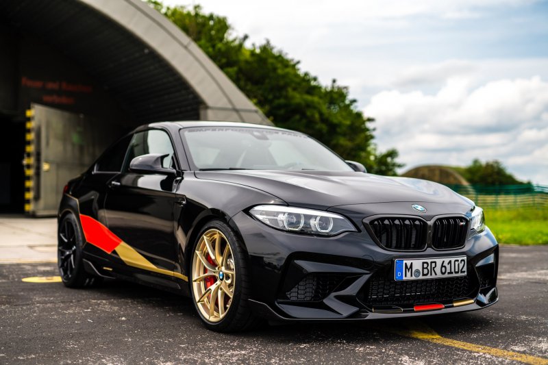 BMW M2 Competition в честь чемпионата мира по футболу