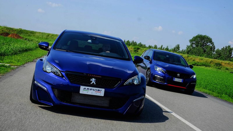 Единственная в своем роде гоночная модель Peugeot 308 GTi