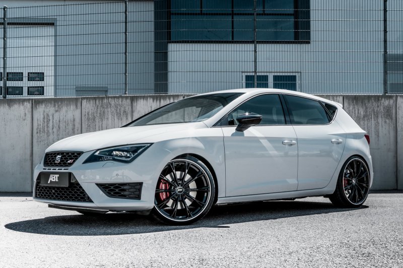 Заряженный «хот-хэтч» Seat Leon Cupra от ABT Sportsline