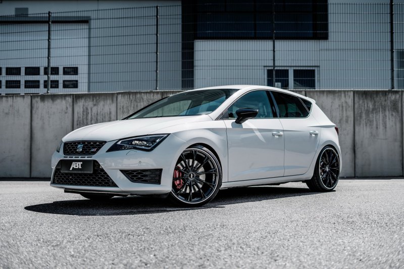 Заряженный «хот-хэтч» Seat Leon Cupra от ABT Sportsline