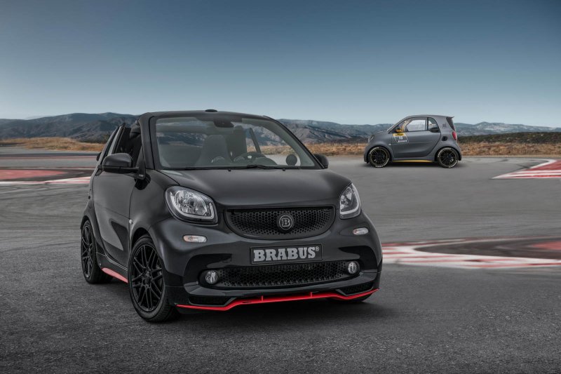 Мастера Brabus удвоили мощность Smart Fortwo Cabrio