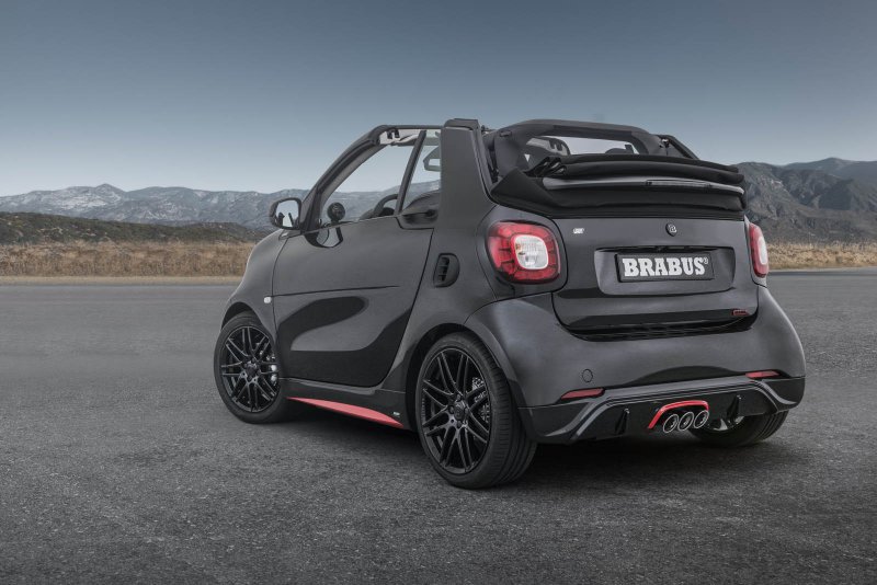 Мастера Brabus удвоили мощность Smart Fortwo Cabrio