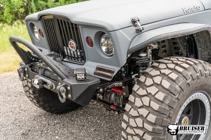 Bruiser Conversions представил хардкор-джип на базе Jeep Wrangler