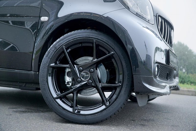 Smart ForTwo на стероидах от мастерской Mansory