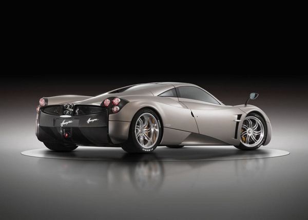 Компания Pagani готова представить модель Huayra