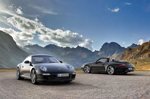 Porsche готовится к премьере 911 Black Edition