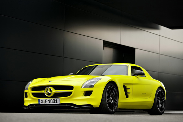 Mercedes-AMG дорабатывает SLS AMG E-CELL