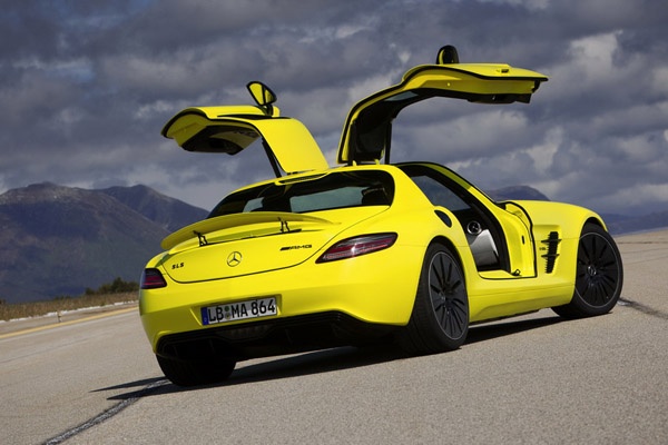 Mercedes-AMG дорабатывает SLS AMG E-CELL