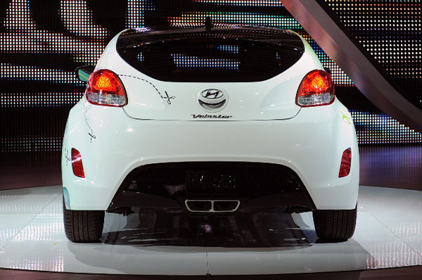 Начало продаж Hyundai Veloster уже «не за горами»