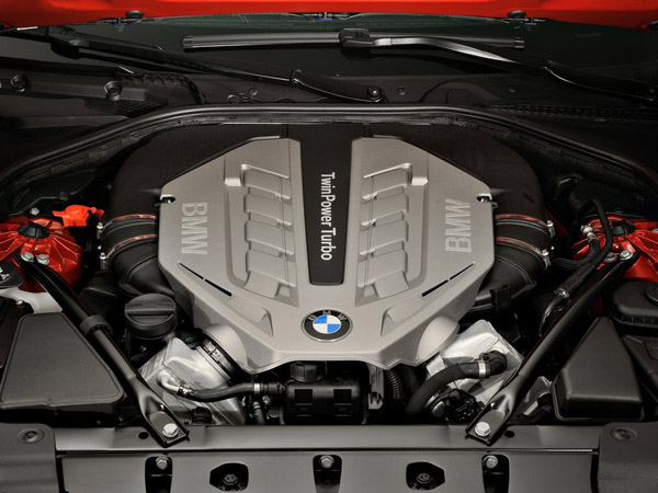 BMW анонсировал новую "шестерку"