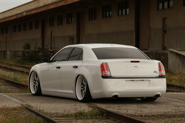 FatChance 2,0 - первый пакет для Chrysler 300С 2011