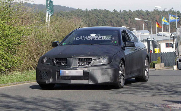 Mercedes-Benz C63 AMG Coupe Black Series 2012