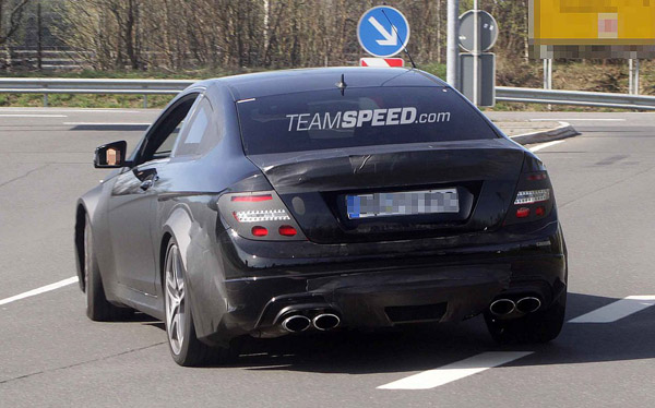 Mercedes-Benz C63 AMG Coupe Black Series 2012