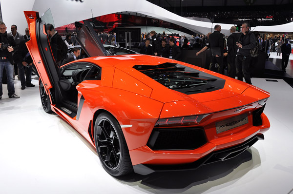 DMC доработает Lamborghini Aventador 